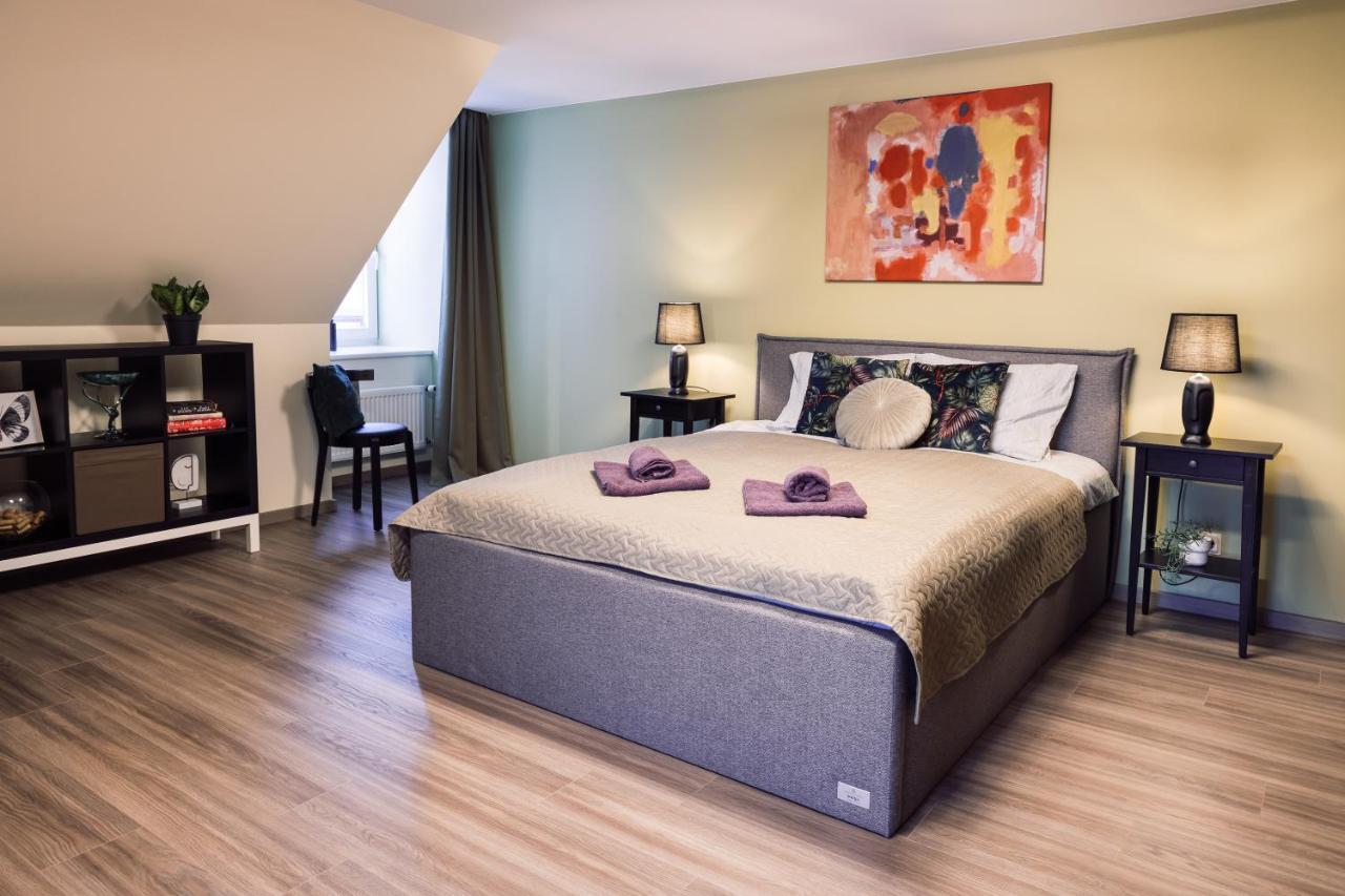 Rothko Apartment/8 Guests/4Bedrooms/Riga Old Town Kültér fotó