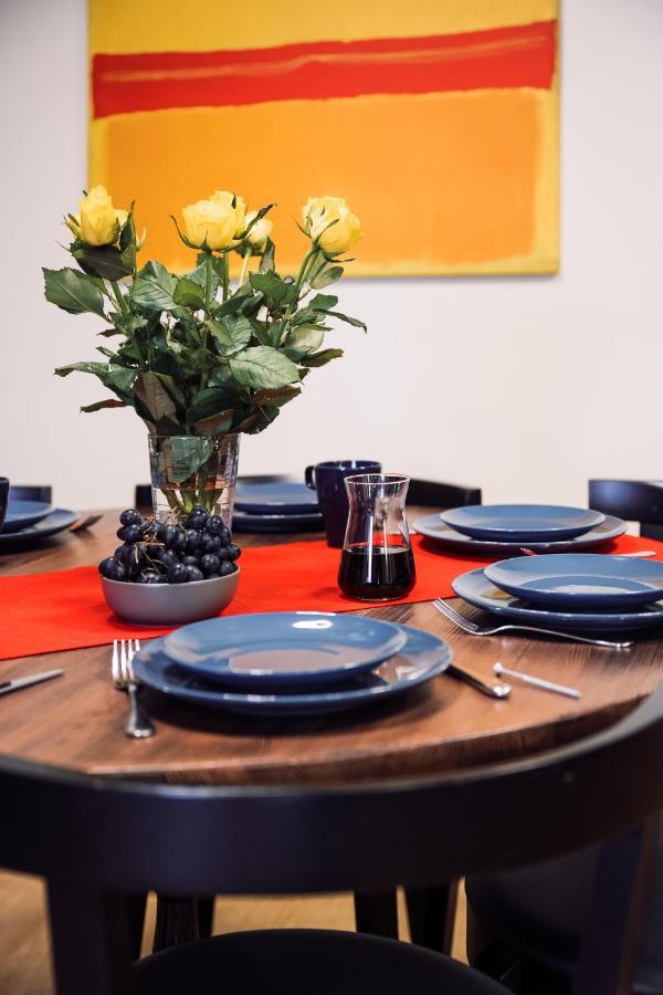Rothko Apartment/8 Guests/4Bedrooms/Riga Old Town Kültér fotó